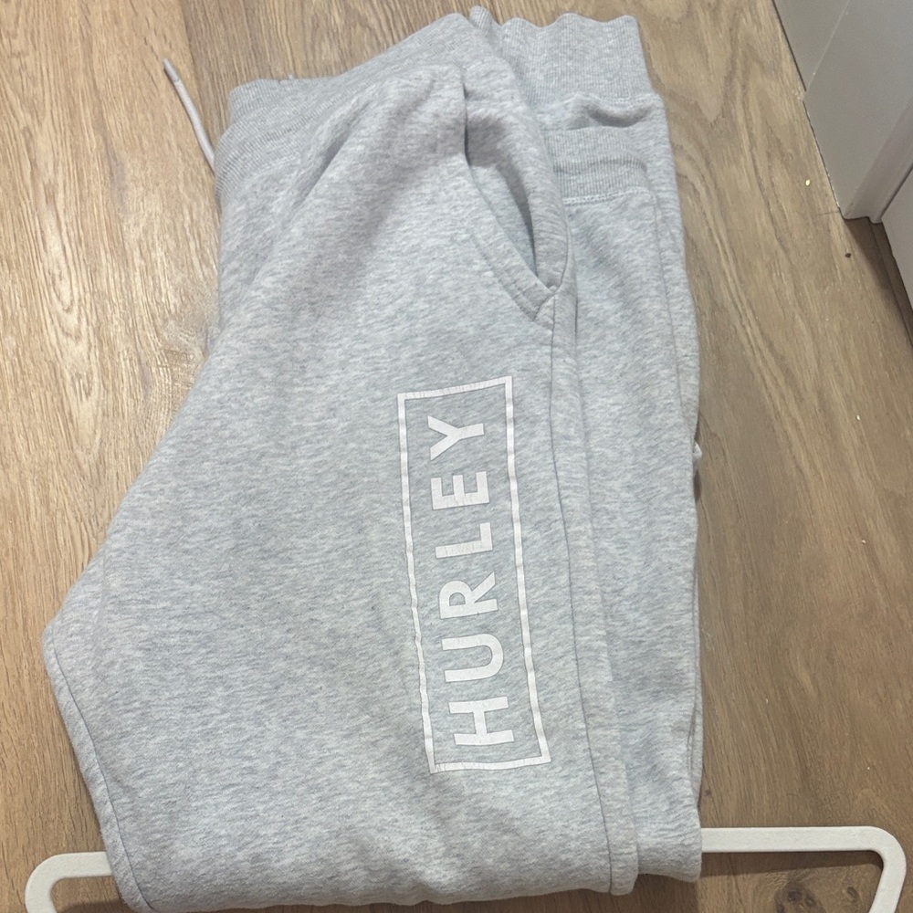Hurley MENS Large Heather Gray Logo Joggers EEUC. Fast ship